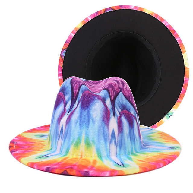 Sombrero Fedora con efecto tie-dye y paisaje natural