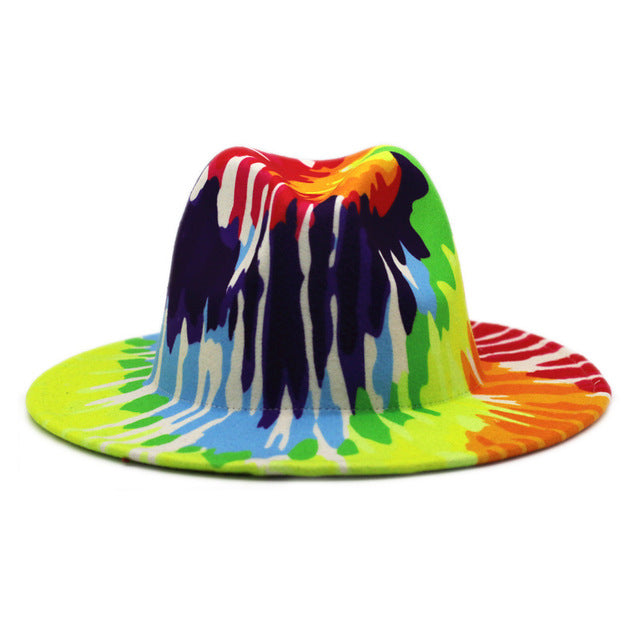 Sombrero Fedora con efecto tie-dye y paisaje natural